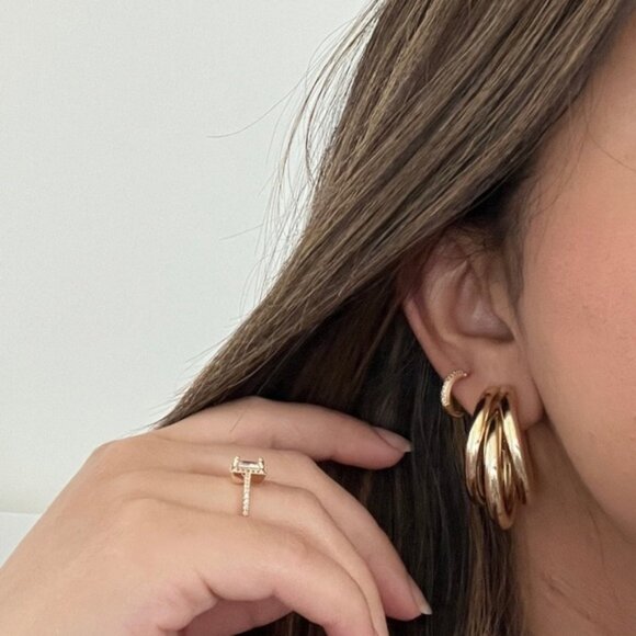 New 18K Gold Chunky Hoops Earrings